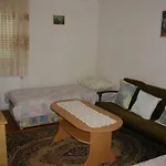 Jozo Orij 아파트 *